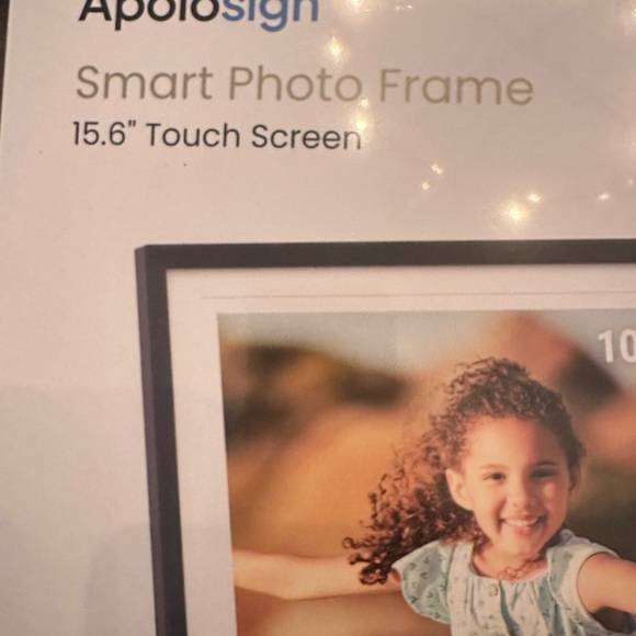 Black Smart Photo Frame - Picture 2 of 8